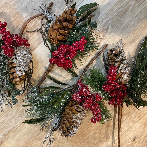 Christmas Holiday Berry, pine cone, pine and frozen ice sprays - Picture 2 of 6